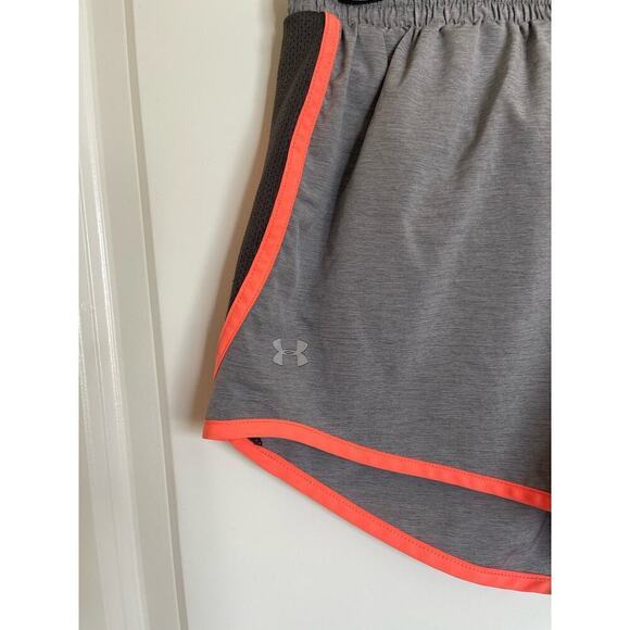 Under Armour UA Women's Speed Stride SM Pitch Gray Orange Shorts | Small (B42) - Picture 2 of 3